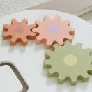 2KidsToys-Fejlesztő aktivitástábla, Kutya - JátékManufaktúra