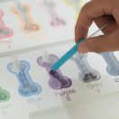 2KidsToys-Fejlesztő aktivitástábla, Kutya - JátékManufaktúra