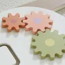 2KidsToys-Fejlesztő aktivitástábla, Kutya - JátékManufaktúra
