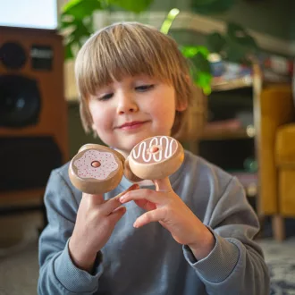 Bigjigs Toys - Doboz fánkokkal - JátékManufaktúra