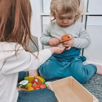 Bigjigs Toys - Fa gyümölcsök dobozban - JátékManufaktúra