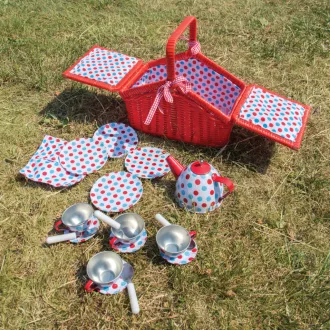 Bigjigs Toys - Pöttyös teáskészlet piknikkosárban - JátékManufaktúra