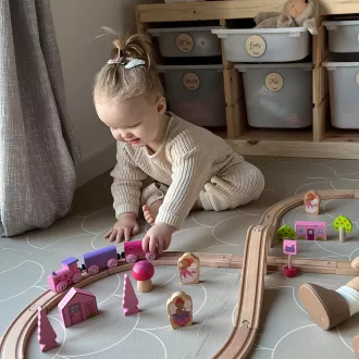 Bigjigs Rail - Fa nyolcas vonatpálya hercegnő 35 db - JátékManufaktúra