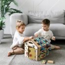 BusyKids - Activity board házikó Mini - JátékManufaktúra