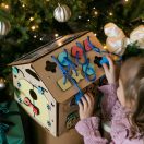 BusyKids - Activity board házikó Mini - JátékManufaktúra