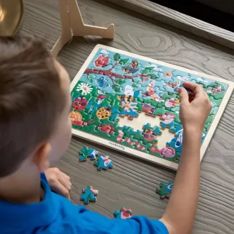 Mudpuppy - Fa puzzle Élet a kertben, 100 db - JátékManufaktúra