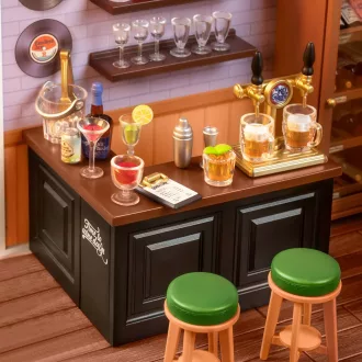 RoboTime - Miniatűr házikó: Cheers kocsma - JátékManufaktúra