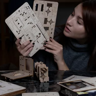 EscapeWelt - 3D fa kirakó logikai játék Űrkapszula - JátékManufaktúra