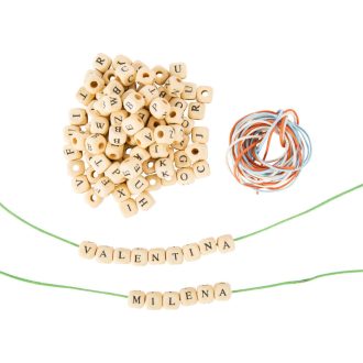 Small Foot - Fa fűzhető gyöngyök betűkkel - JátékManufaktúra