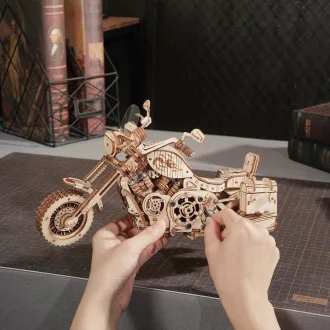 RoboTime - 3D fa puzzle: Cruiser motorbicikli - JátékManufaktúra