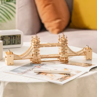 RoboTime - 3D fa puzzle: Tower Bridge világító híd - JátékManufaktúra