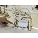Ugears 3D fa mechanikus puzzle - Névjegykártya-doboz - JátékManufaktúra