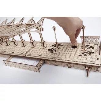 Ugears 3D fa mechanikus puzzle - Vasúti peron - JátékManufaktúra