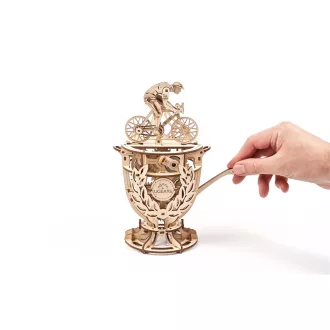 Ugears 3D fa mechanikus puzzle - Önjáró kerékpáros trófea - JátékManufaktúra