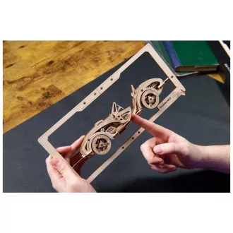Ugears 2,5D fa mechanikus puzzle - Roadster MK3 - JátékManufaktúra